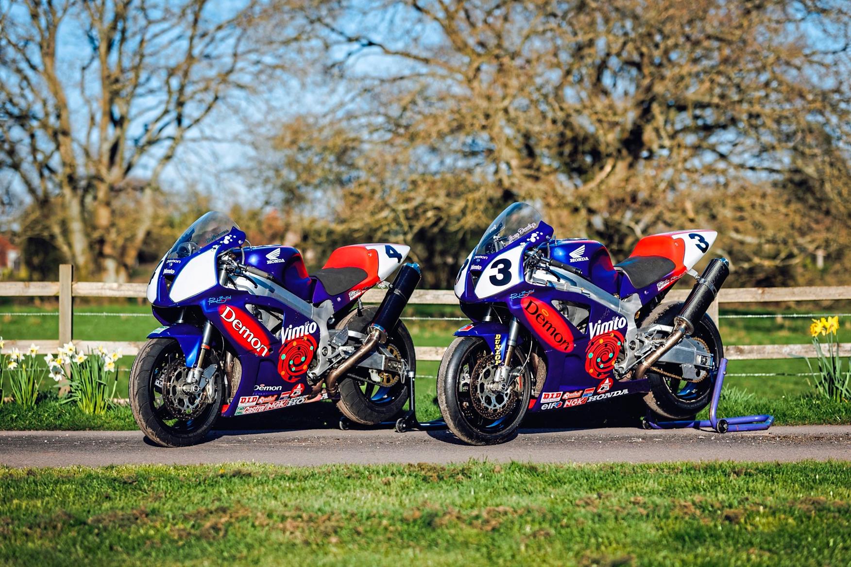 Dunlop and McGuinness Honda SP-1s head for auction