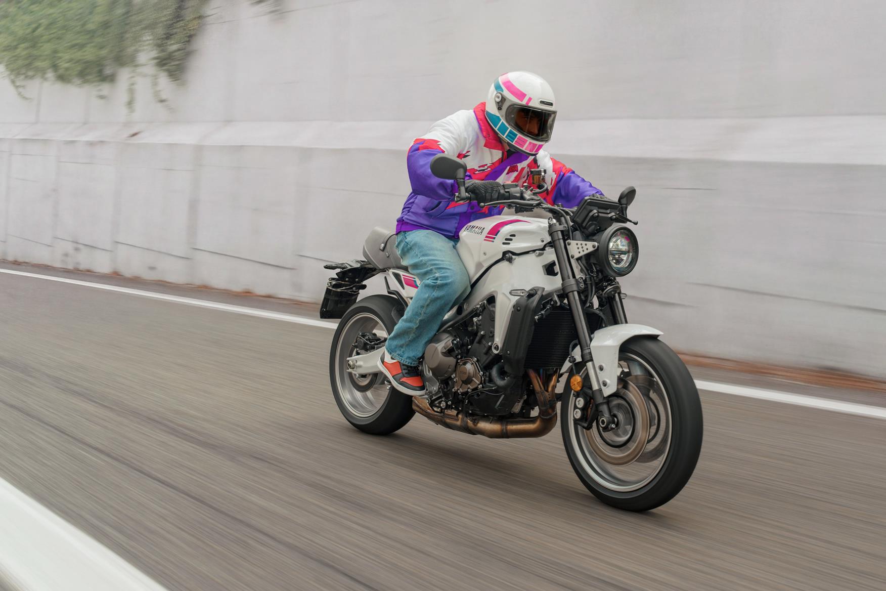 2027 Yamaha XSR900 gets a YZF750R-inspired Neon White finish