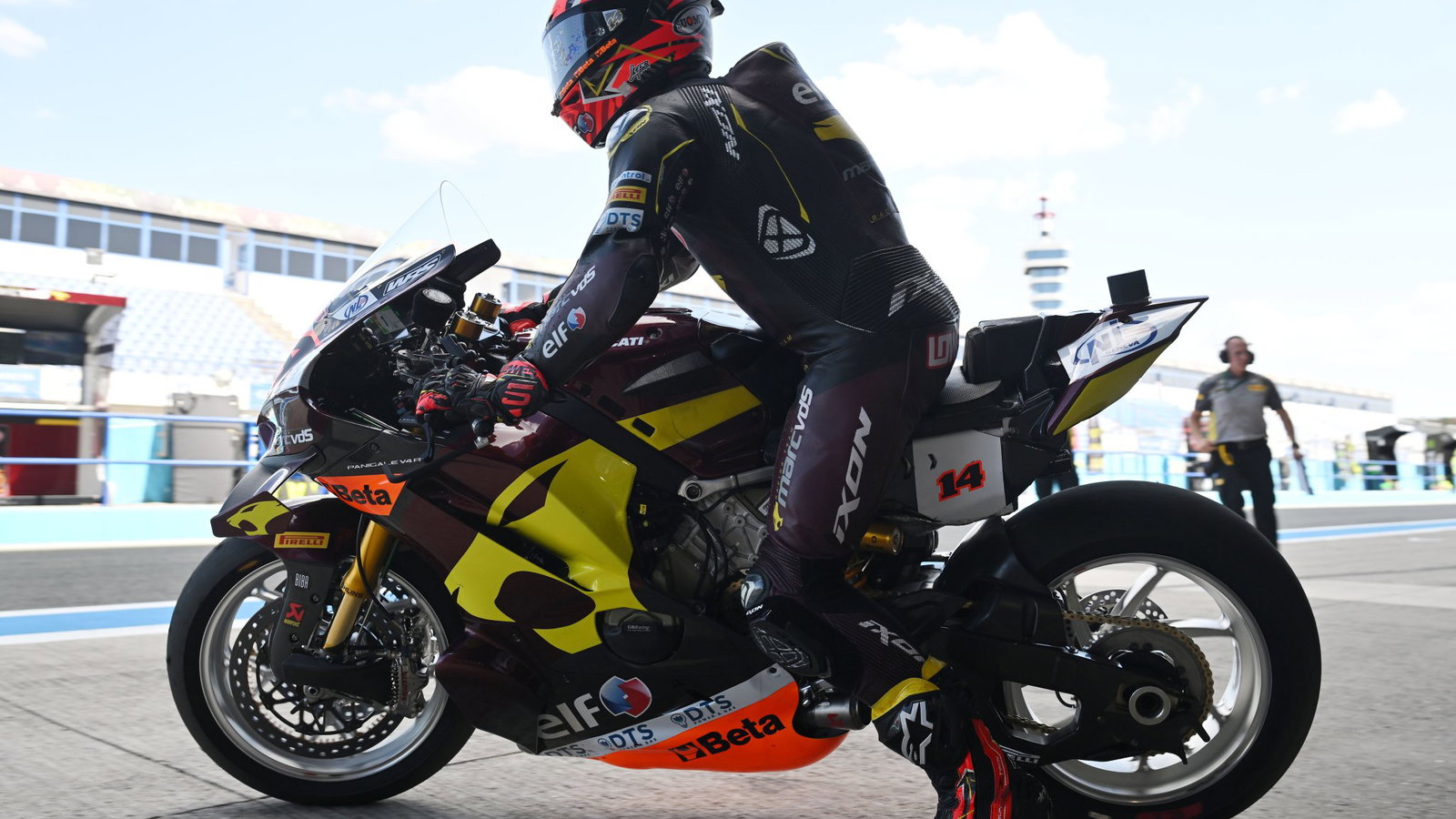 Ο Sam Lowes επιστρέφει στην πρώτη τριάδα στο Jerez