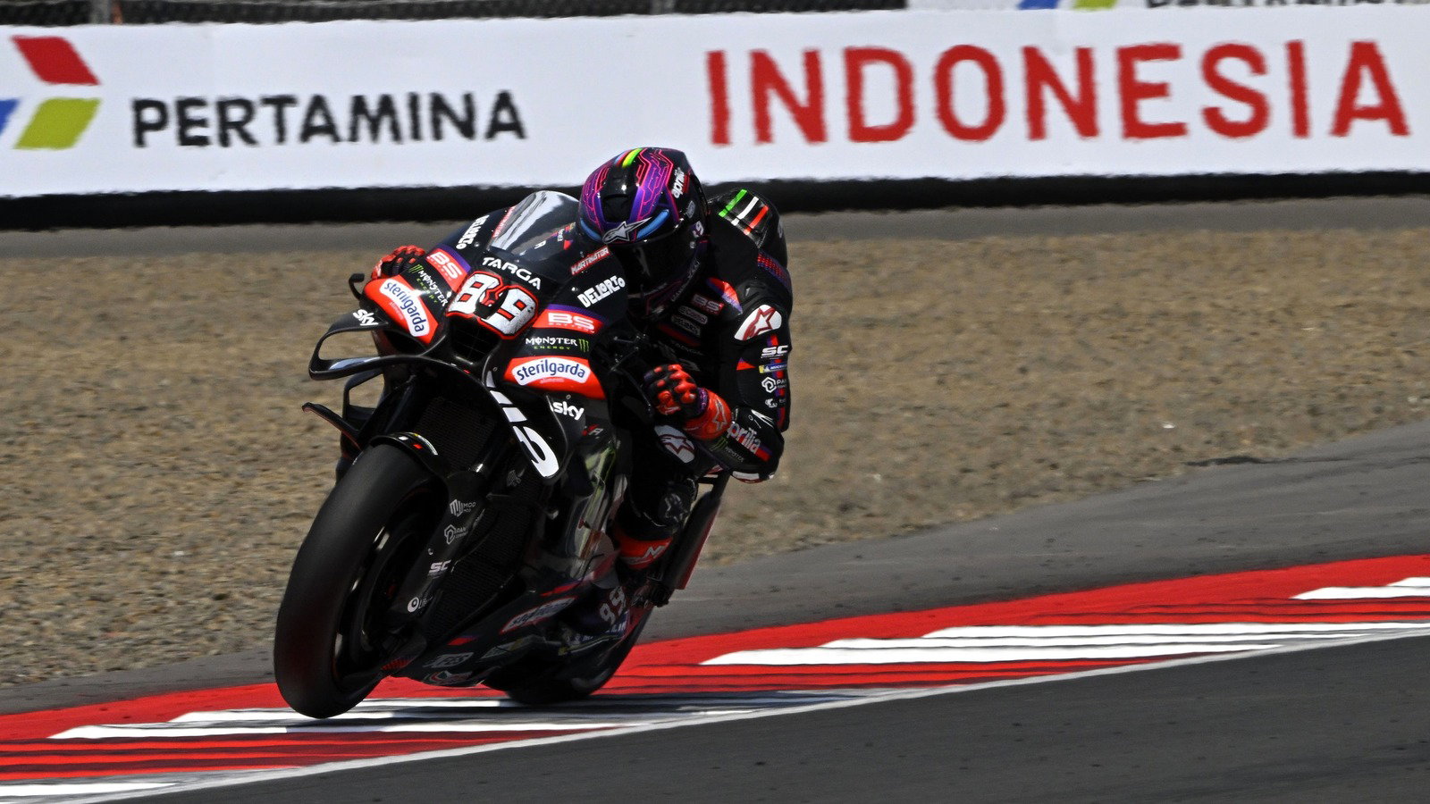 Martin lost time to Bezzecchi and Fernandez in two corners