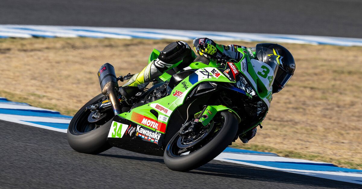 Artigas becomes the first FIM Sportbike World Champion
