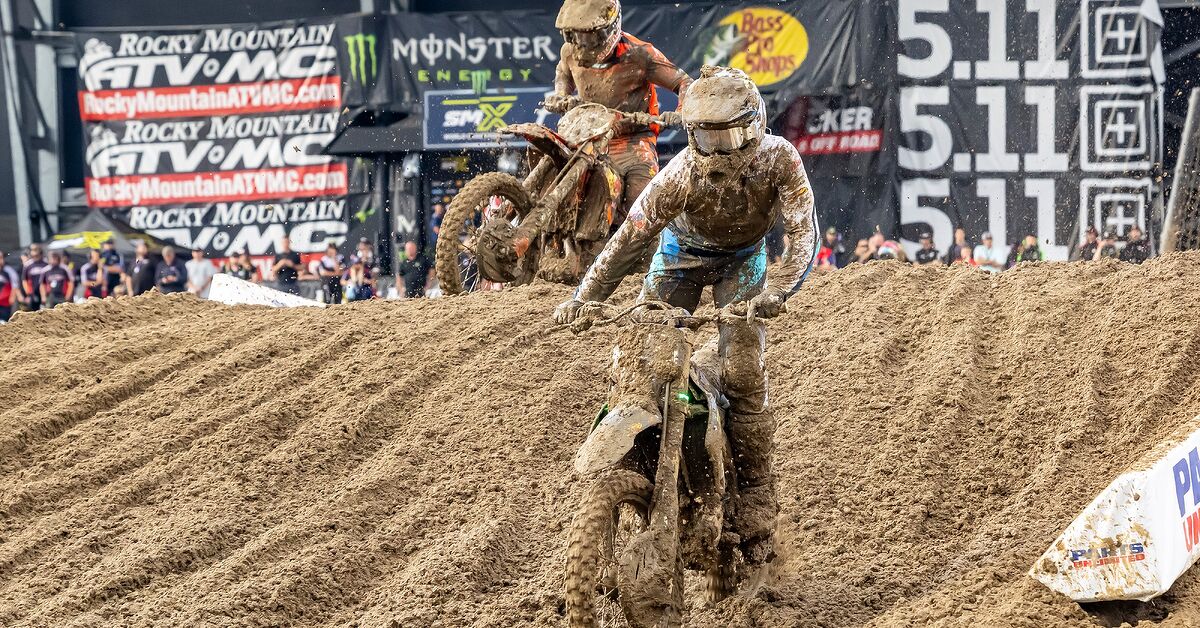 Deegan opens the SMX playoffs with a 450SMX sweep