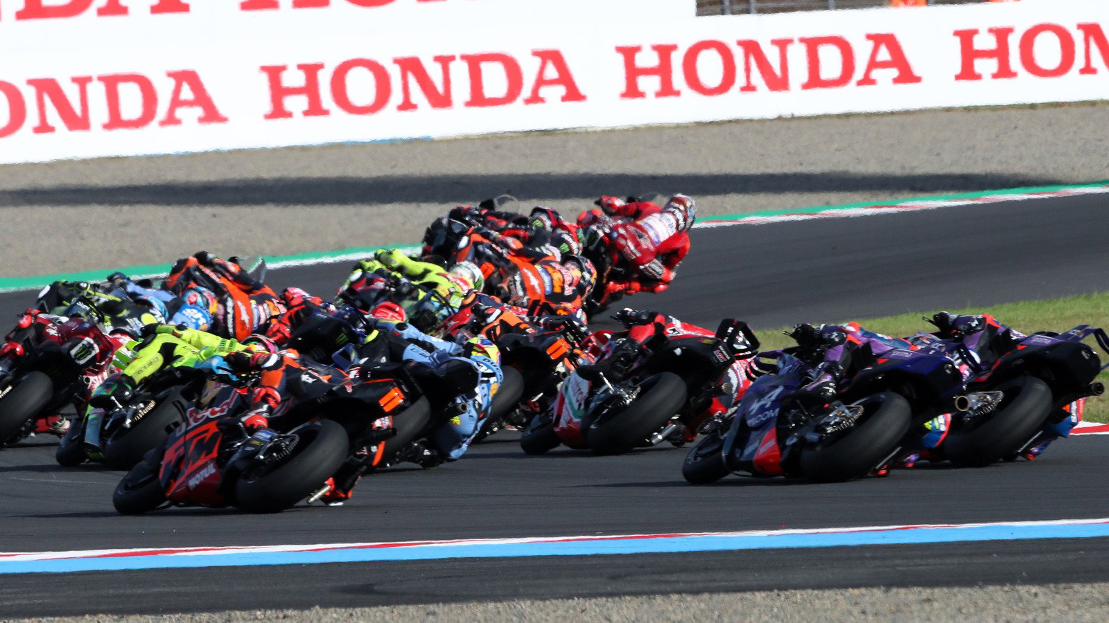 MotoGP Motegi: Michelin removes the soft rear tyre
