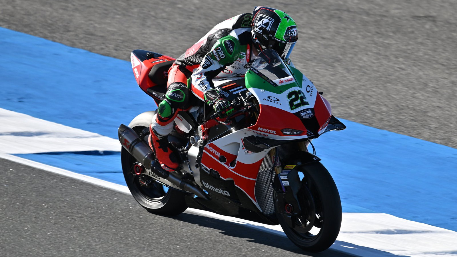 WorldSBK Estoril: Lowes leads the way in FP3