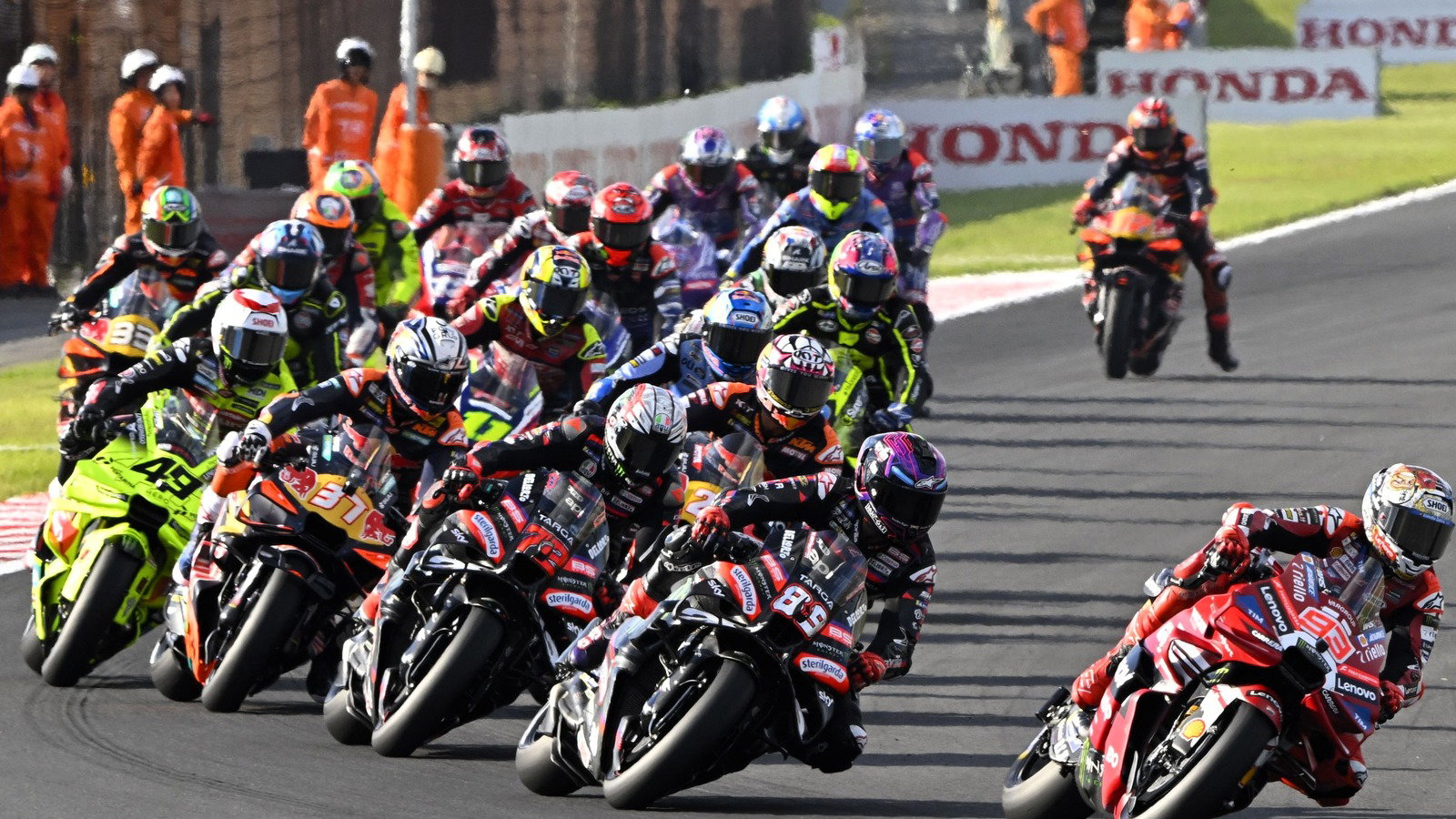 Alex Márquez given double Long Lap after Motegi Sprint crash
