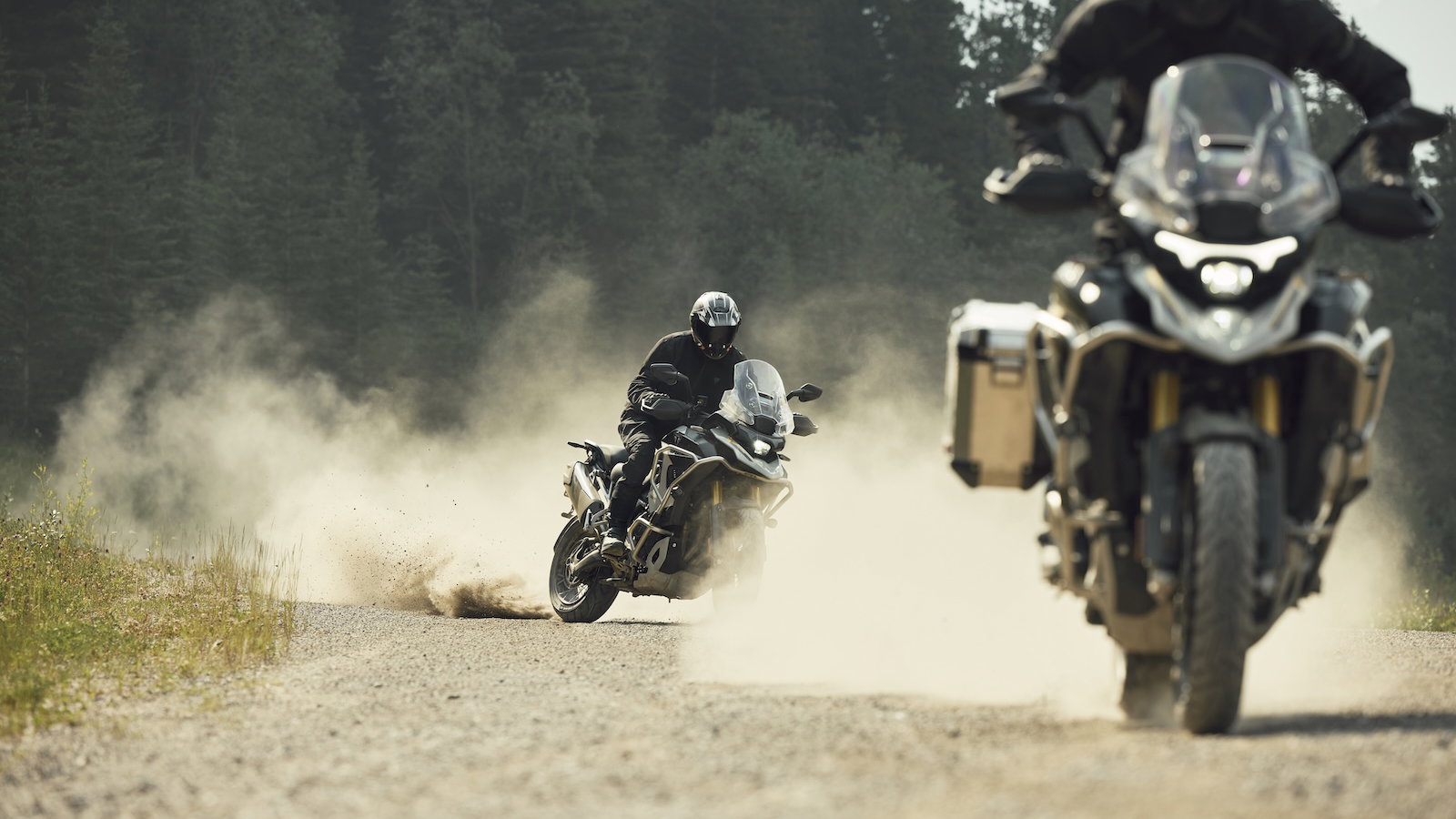 2027 Triumph Tiger 1200 brings 158 PS, radar and 19/17 wheels