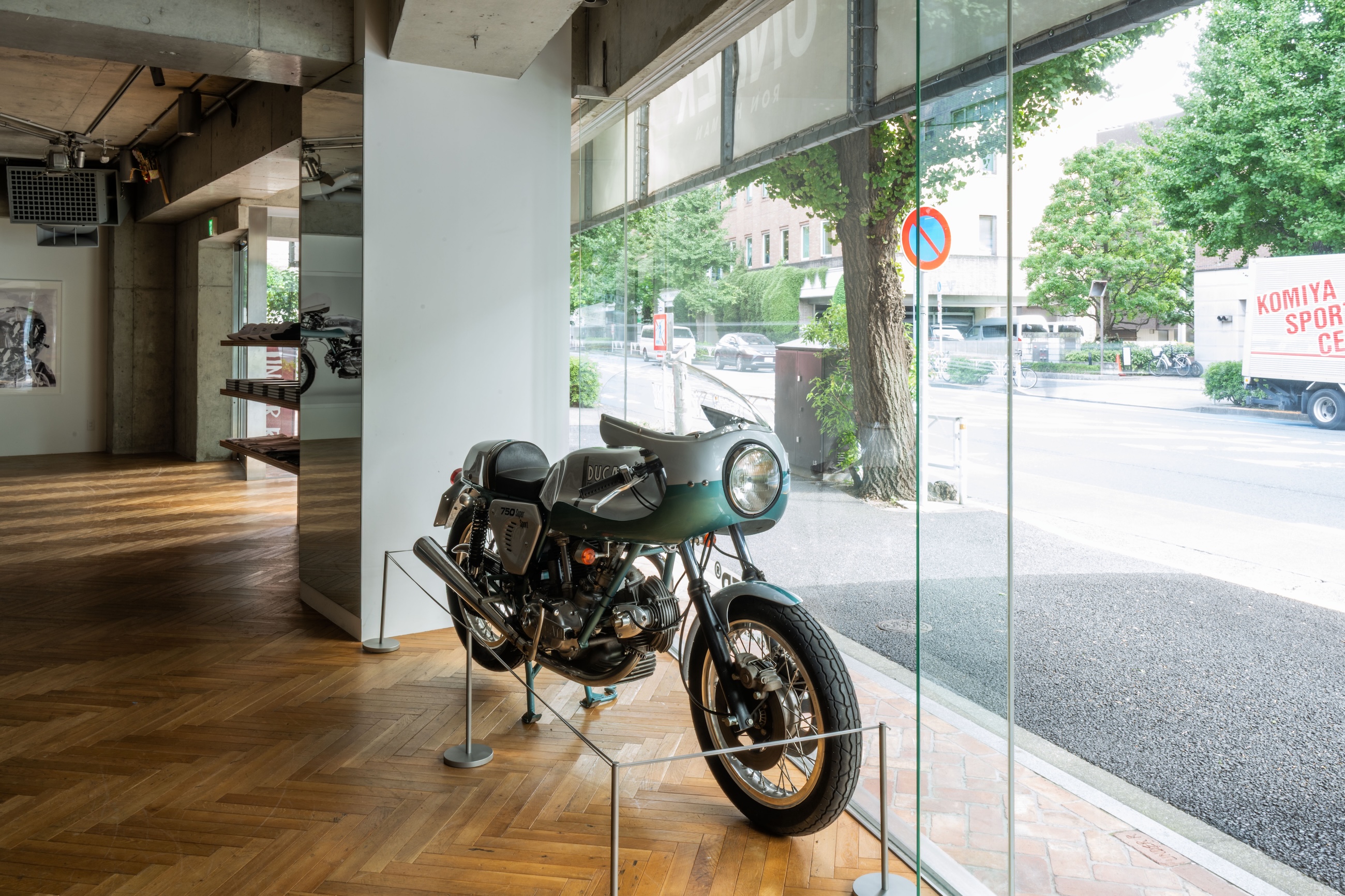 Ducati 750SS: two very different lives in a new photo book