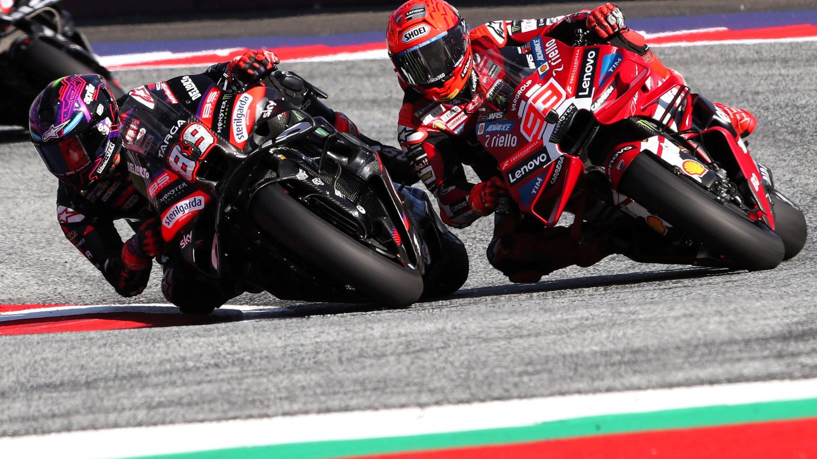 Espargaro: Martin is doing the ‘astonishing’ against Marquez