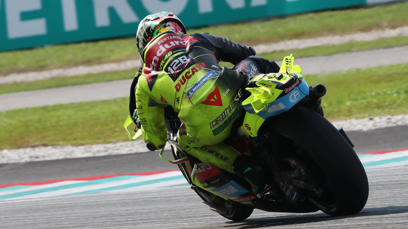 MotoGP Κατάρ: Μέλος της VR46 δεν θα ταξιδέψει, λέει ο Salucci