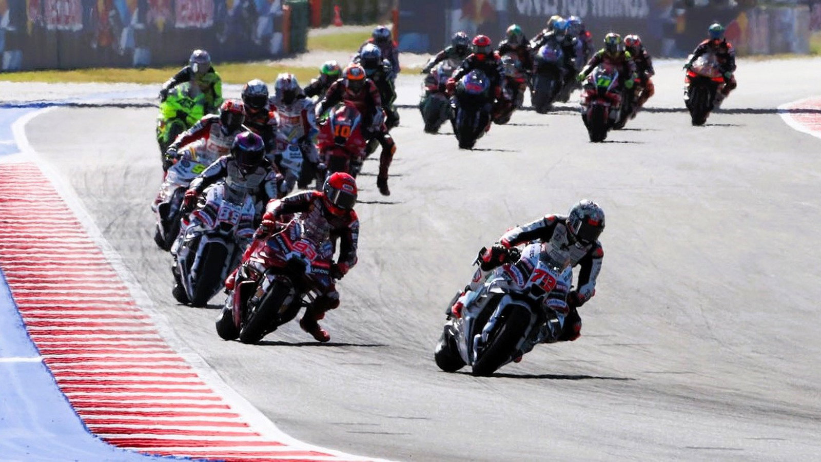 Ο Marc Marquez κερδίζει στο Misano και παίρνει την πρωτοπορία