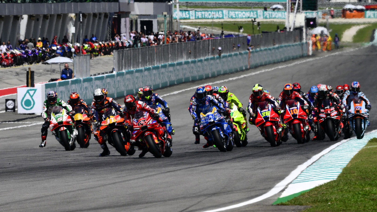 Michelin opens a third rear-tyre choice at Sepang