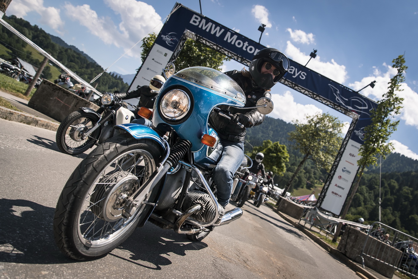 Τα BMW Motorrad Days αφήνουν το Garmisch για περιφερειακές εκδηλώσεις