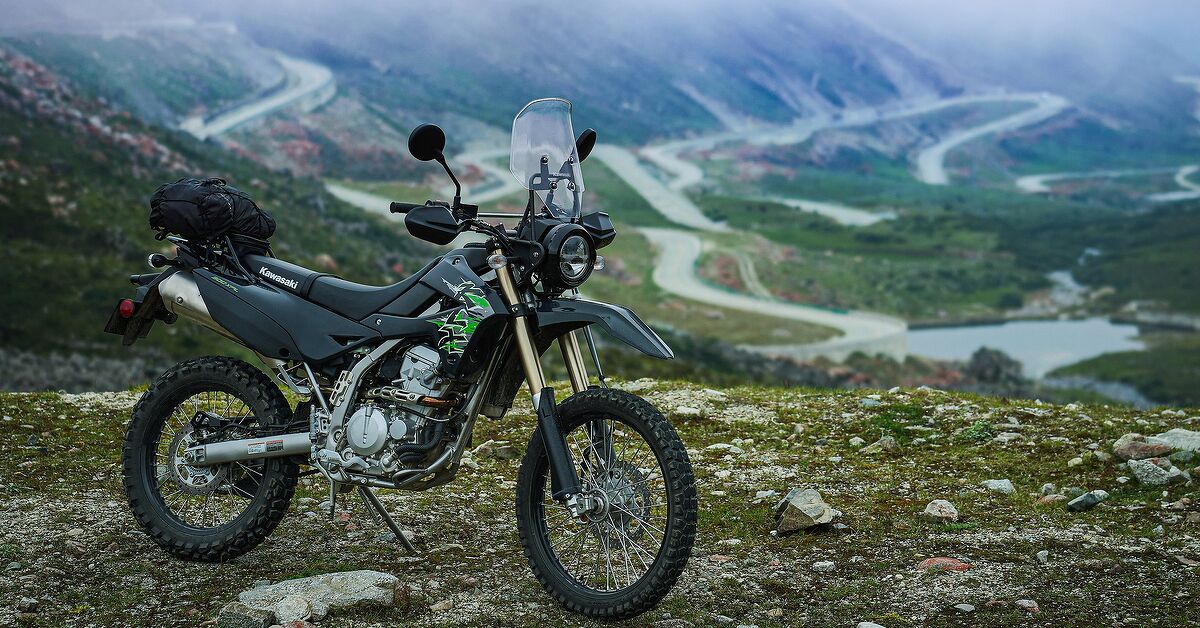 Kawasaki expands the 2027 KLX300 family