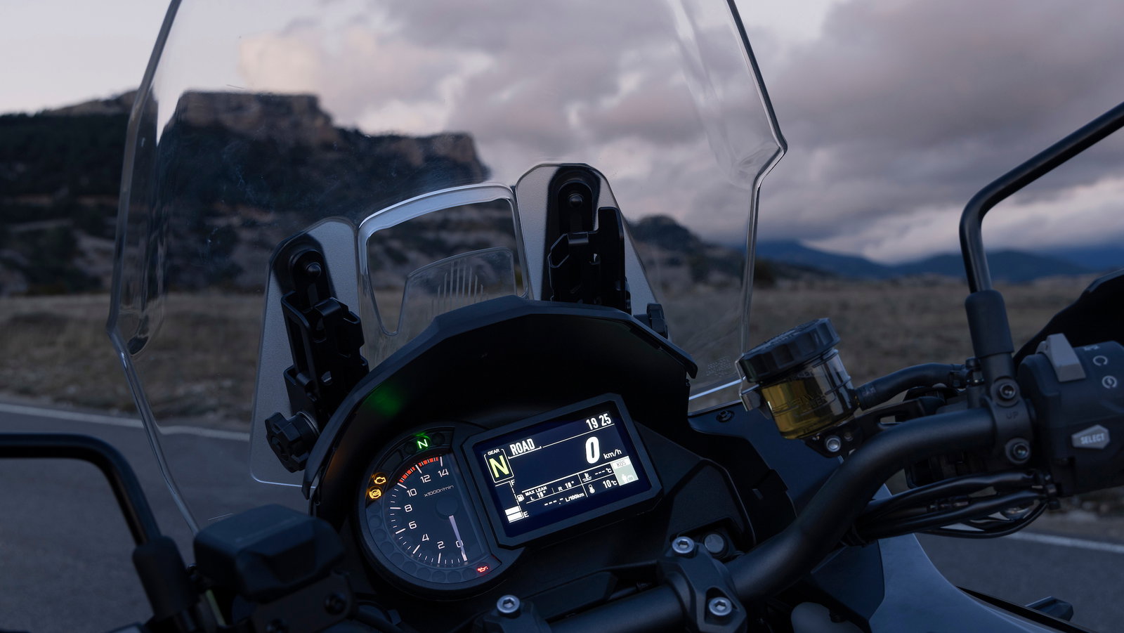 Kawasaki previews a new motorcycle with sport-touring clues