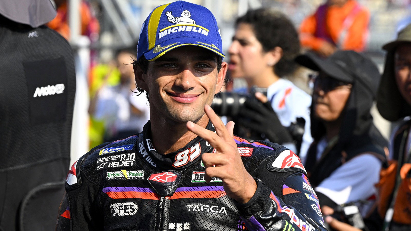 Martin carries a two-point lead into the Phillip Island fight