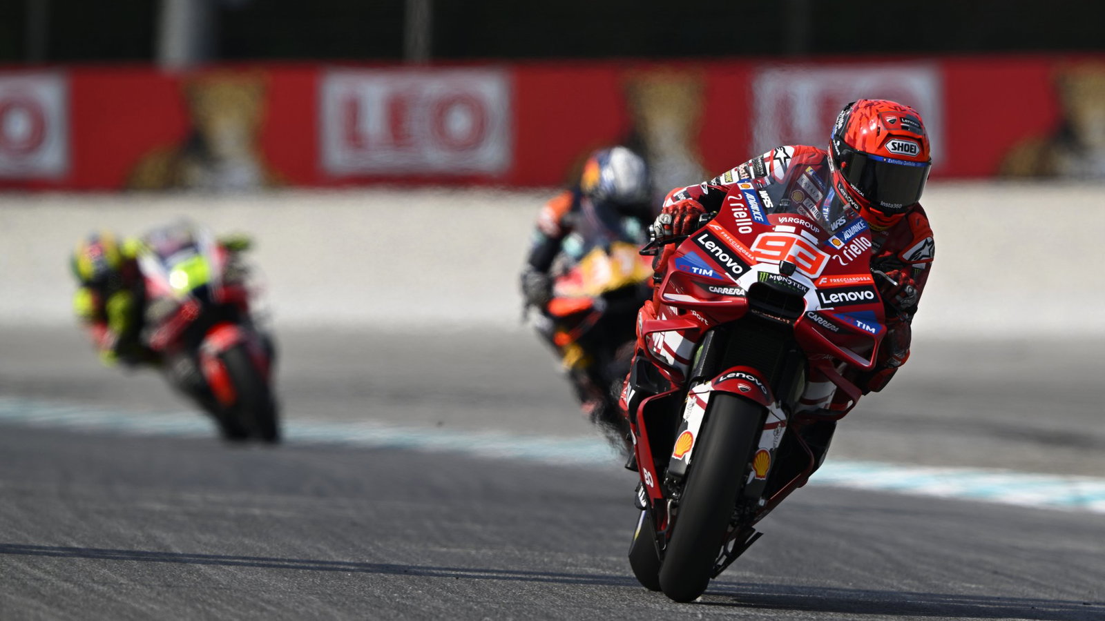 Sepang: Marquez leads as Martin’s title fight hits trouble