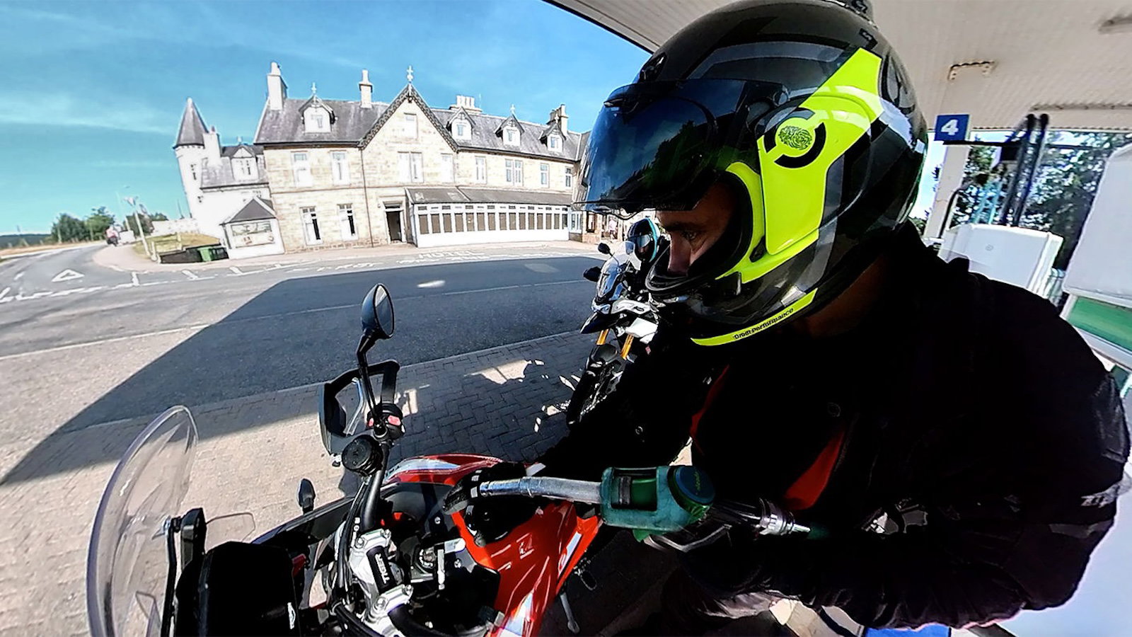 UK motorcycle bodies call for fuel-duty freeze into 2027
