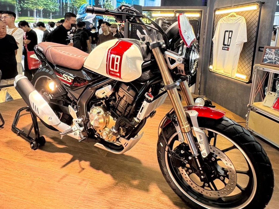 Honda CB250SS: ρετρό scrambler 249 κ.εκ. με εξοπλισμό παραγωγής