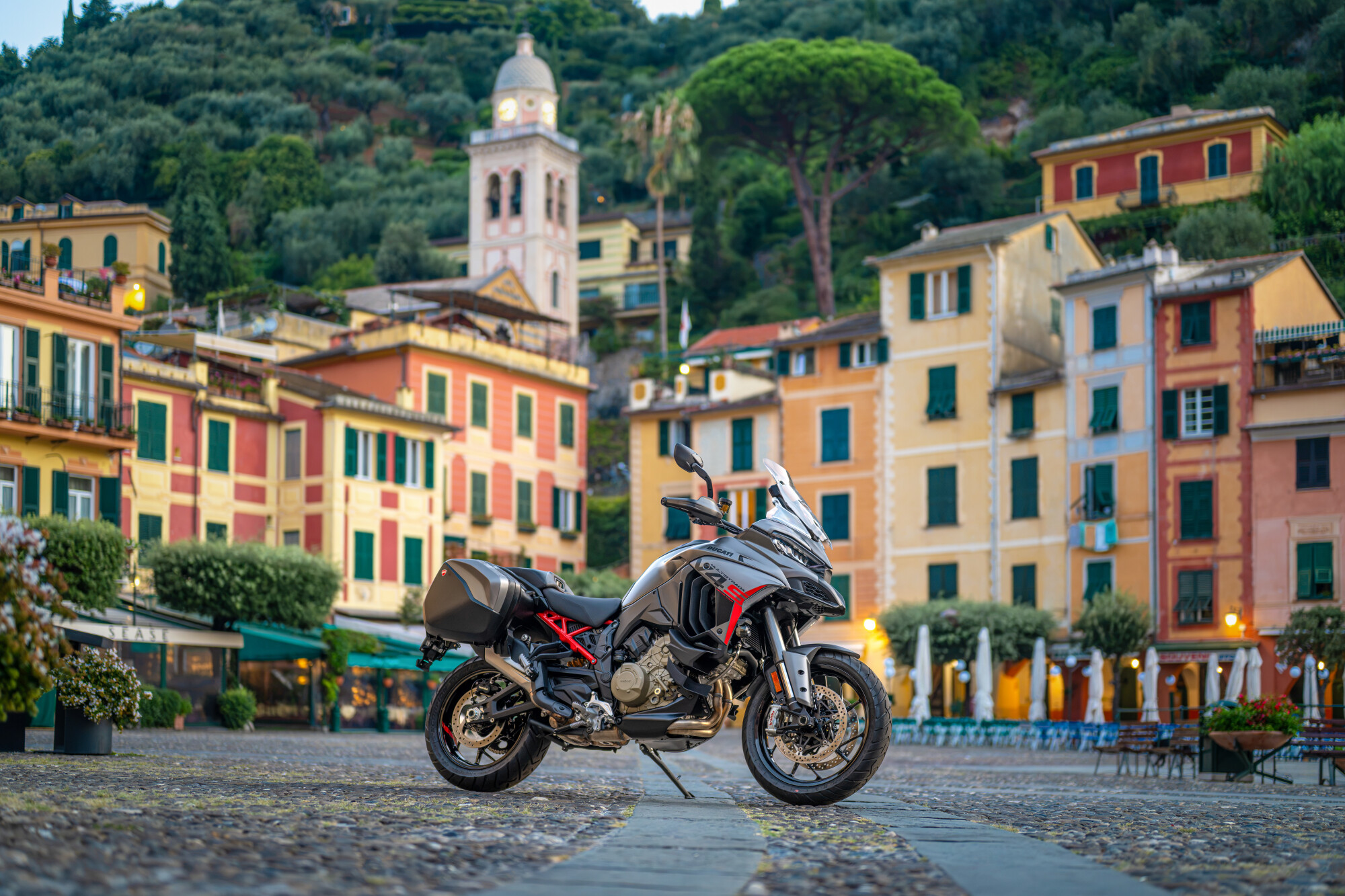 Ducati Multistrada V4 S Grand Tour brings full touring equipment
